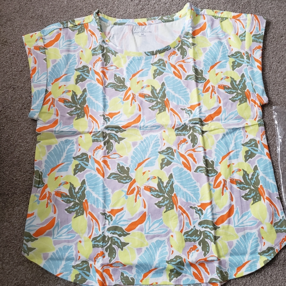 Woman's LL Bean Short sleeved t shirt NWT